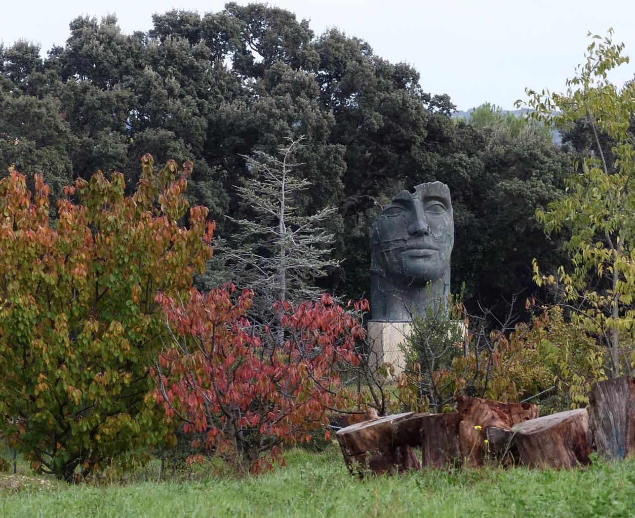 Statue de Mitoraj (Cornillon-Confoux)