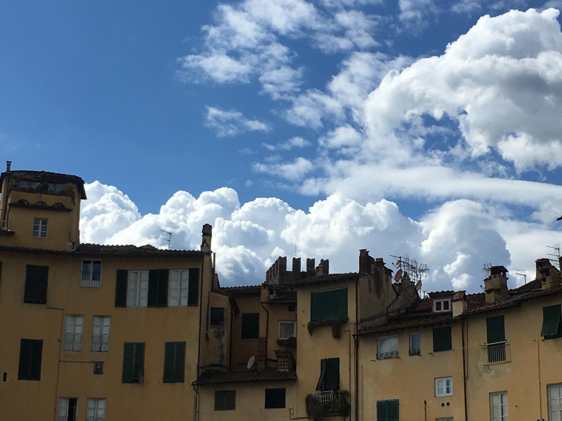 LUCCA'S CIRCULAR PLACE